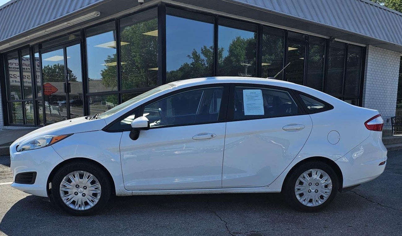 2018 Ford Fiesta S Sedan's photo