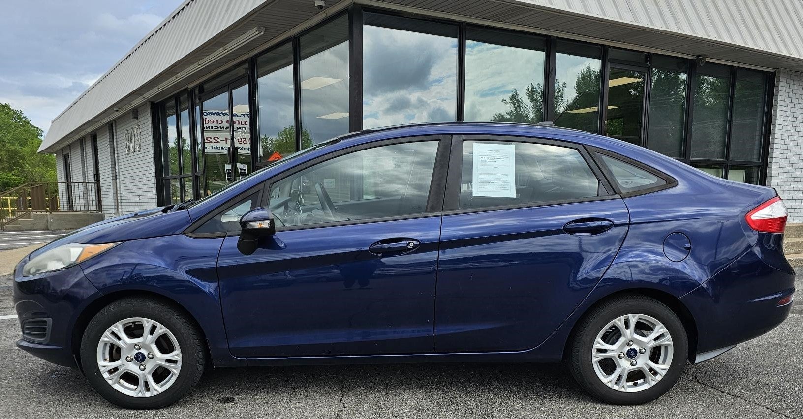 2016 Ford Fiesta SE Sedan's photo